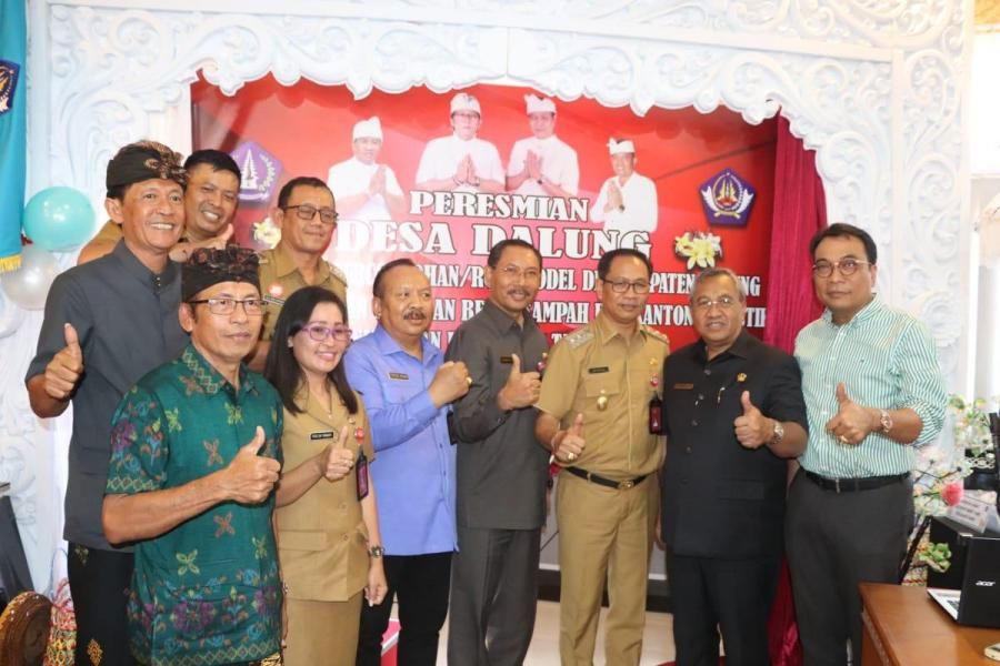 podiumnews.com-Dalung Role Model Perdes Bebas Kawasan Sampah dan Kantong Plastik